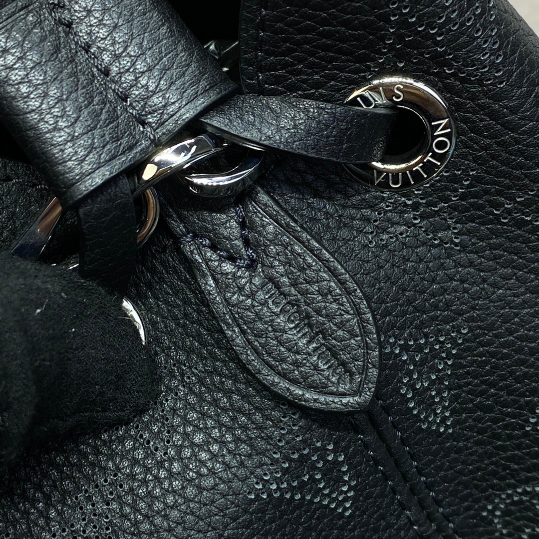 01ce5359a70ed25c7664582b95d8415719c8469c