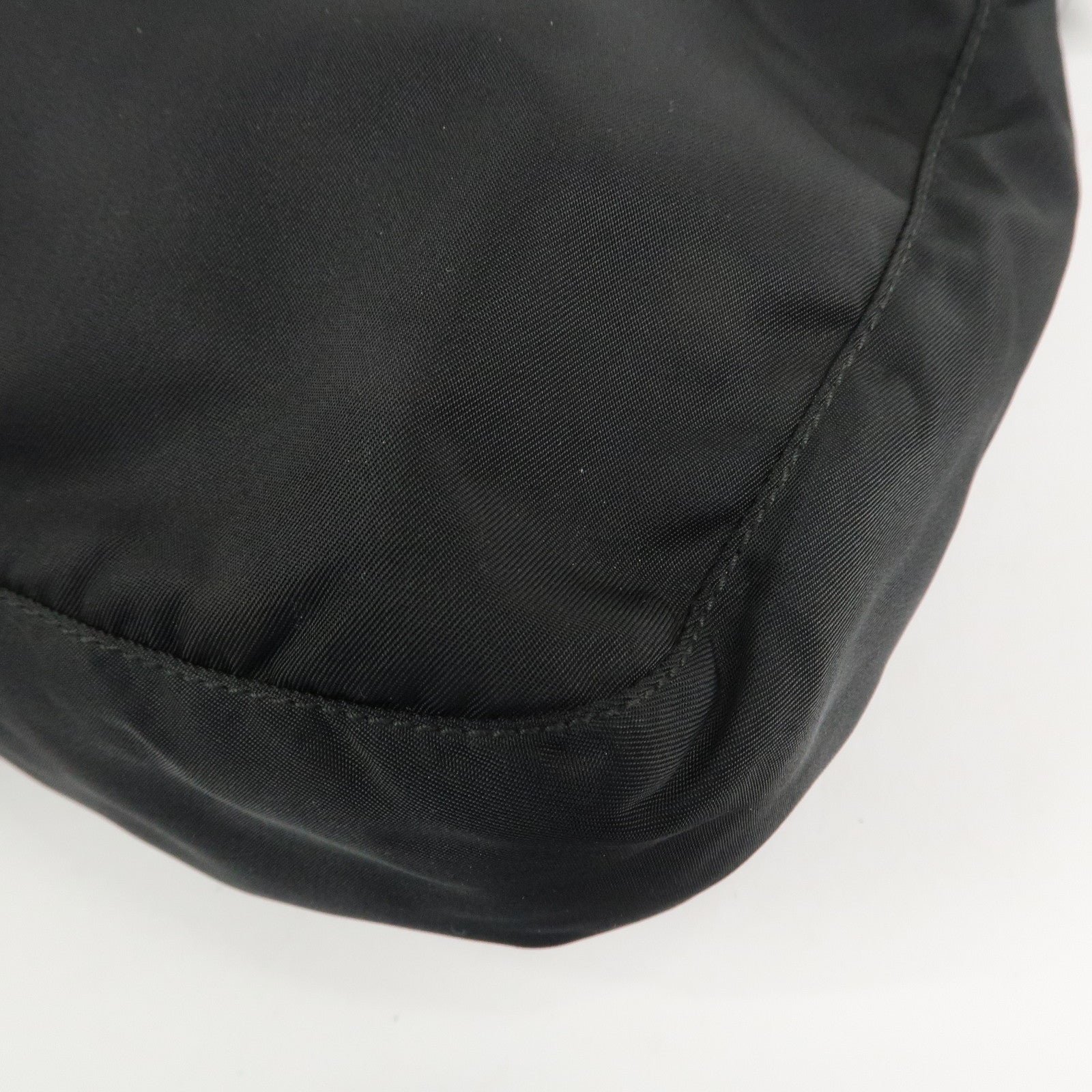 1e-i-4AmuHrRCg6_wR_Tc8iJbEscytBL4