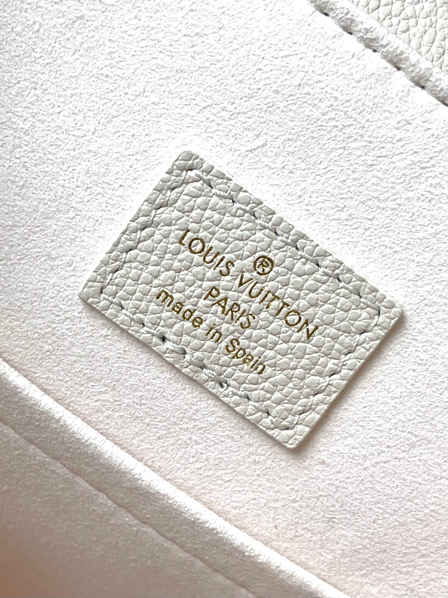 7050abc4eda315fb55c2ccbac140a9e2430b7962