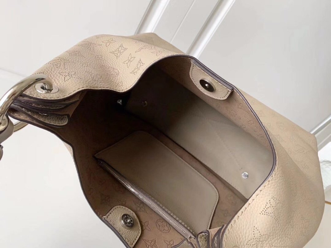 c9d8cae8002cd84a22760bc6b448deaba98be28a