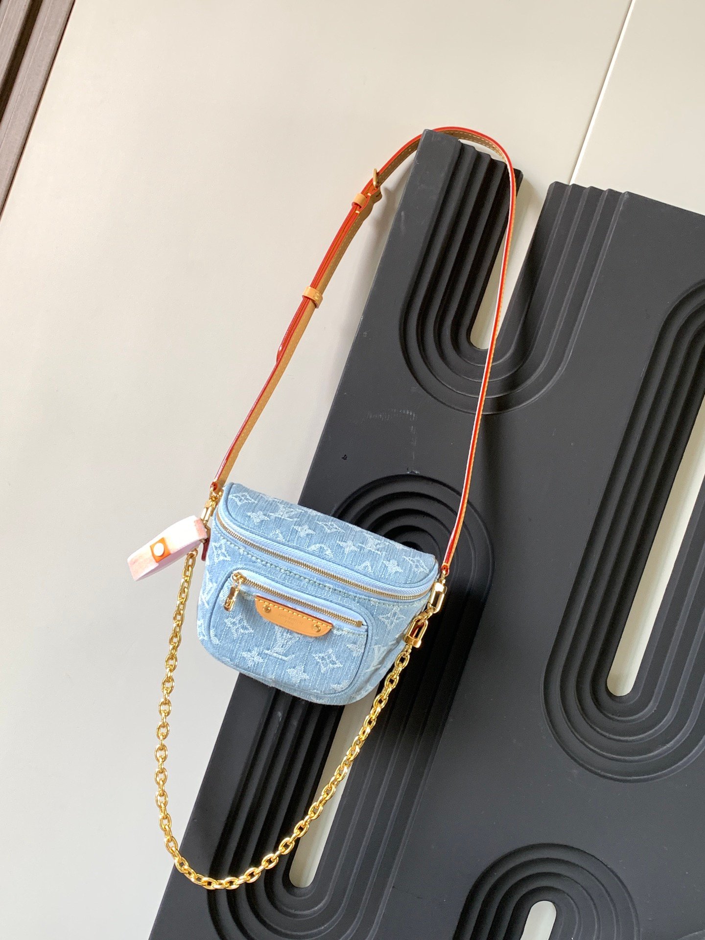 e168cb563b1d20f7109b7af42b5db74fd2b7a828