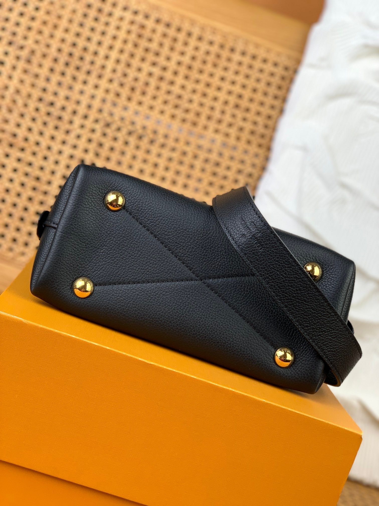 e37def5720764d8101bde767c54f5f2d19b1092d