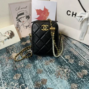 Chane Small Sachet Model: AS2857 Size: 12x17x6cm