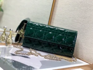 Diamond Chain Bag Size: 21cm