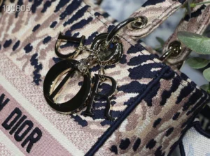 Embroidery Series Size: 24*20*11cm - 图片 2