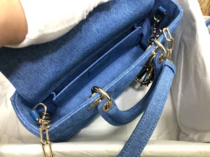 Lady D-Joy Denim Handbag Size: 26 x 13.5 x 5 cm, Ref: M0540 - 图片 4