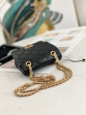 Chane Vintage Calfskin Size: 17 13.5 5.5cm Code: AS1326 02852 - 图片 2