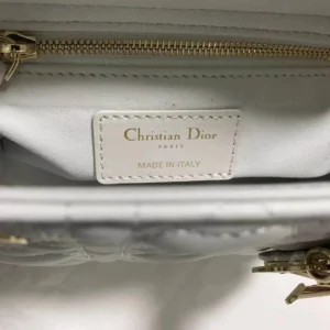 Dioramour Limited Edition Size: 17 x 15 x 7 cm Model : M0505 - 图片 5