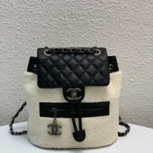 Backpack size: 24*14*22 high cm