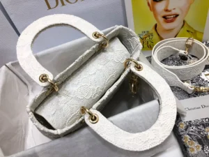 Lady D-Lite 5 compartments white silk lace Size: 24 x 20 x 11 cm Model M0565 - 图片 3