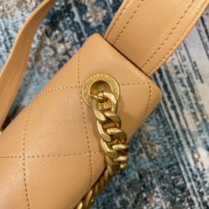 Chane One Shoulder Crossbody Model: AS2842 Size 24 6.5 18cm - 图片 3