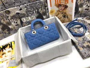 Lady D-Joy Denim Handbag Size: 26 x 13.5 x 5 cm, Ref: M0540 - 图片 6