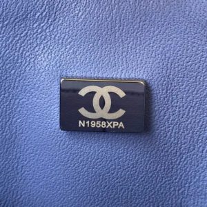 Chane1 Classic Flap Bag Model: A01113 Size: 23cm - 图片 4