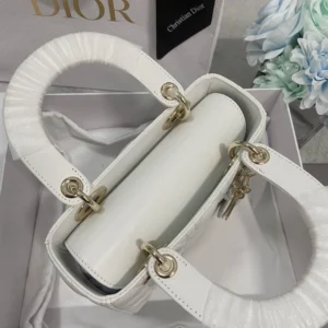 Embroidered monogrammed shoulder strap - 图片 2