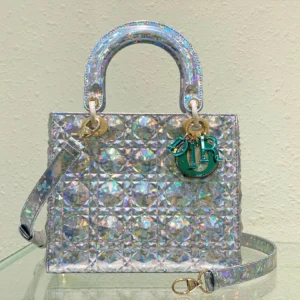Lady Dior handbag size: 25cm