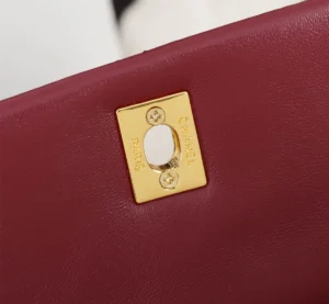 CHANE Sheepskin Hand Carry Crossbody Size: 25178cm Style Number: 68938 - 图片 4