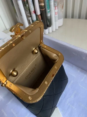 Calfskin Dimensions: 30.5x31.5x1.5 - 图片 2