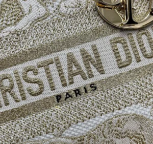 Lady D-Lite 5 compartment embroidery Size: 24 x 20 x 11cm - 图片 4