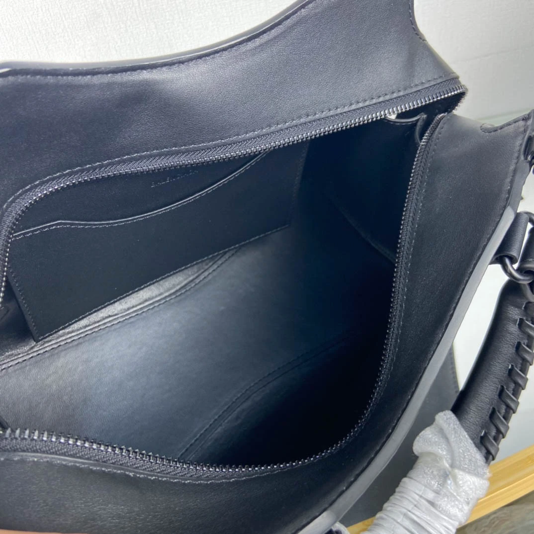 i4365f847de9cc0589b9f4dc5944bec1d