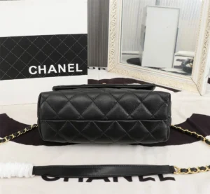 CHANE Sheepskin Hand Carry Crossbody Size: 25178cm Style Number: 68938 - 图片 2