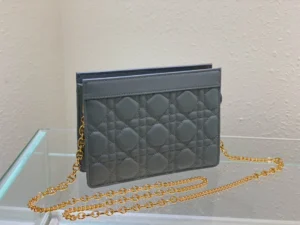 CARO woc zipped clutch bag Size:19x14x3 Model:5106 - 图片 5