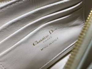 CARO woc zipped clutch size:19x14x3 model:5106 - 图片 3