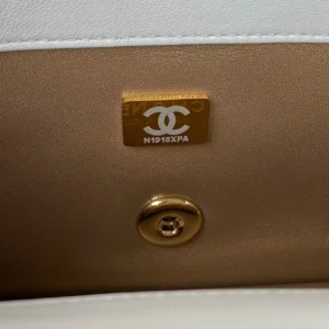 Chane Small Golden Ball One Shoulder Crossbody Model: AS1786 Size: 17cm - 图片 3