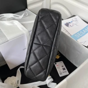 CHANE Underarm Bag Lychee Leather Size: 24.5x21.5x8cm - 图片 4