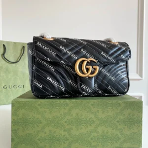 Parisienne Model: 443497 Size: 26*15.5*6cm