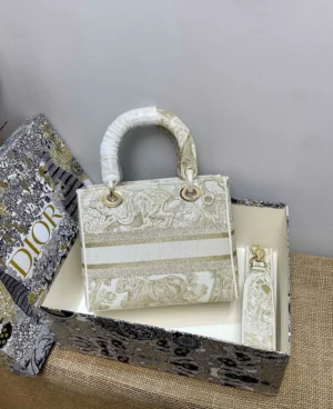 Lady D-Lite 5 compartment embroidery Size: 24 x 20 x 11cm - 图片 5