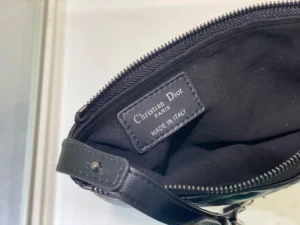 Caro Tulip Handbag Size: 25x16x2.5 cm - 图片 3