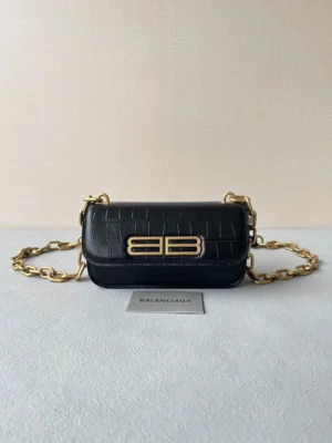 Crossbody Bags Size: 19✖️10✖️7cm