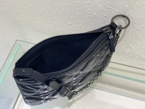 Caro Tulip Handbag Size: 25x16x2.5 cm - 图片 4