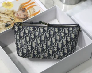 DIORTRAVEL NOMAD Clutch Size: 22 x 13 x 9.5 cm - 图片 5