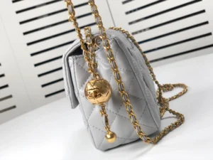 Chane Underarm Bag Metal Ball Model No. 1786# Size: 18.12.7 - 图片 6