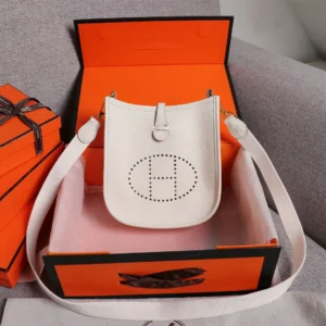 Evelyne mini 百配 size:17cm