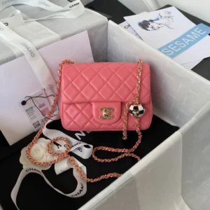 Chane Small Golden Ball One Shoulder Crossbody Model: AS1786 Size: 17cm