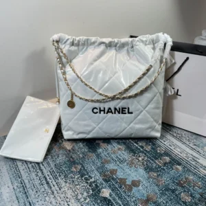 Chane l Model: 2021 Size: 37*40*11