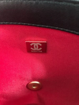 Chane Model: 2930# One shoulder can be worn crossbody Size: 18X6X14cm - 图片 7