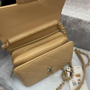 Chane Xiaoxiang Classic Bag Model: AS3002 size: 18/13/7 - 图片 7