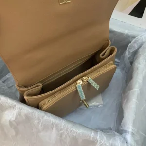 Chane Model: AS93608 Retro Bead Ball Pattern Versatile Size: 23x8x16cm - 图片 6