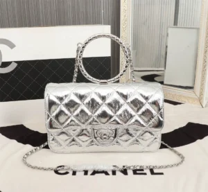 CHANE Hand Carry One Shoulder Crossbody Size: 26*17*7 Style Number: 8949