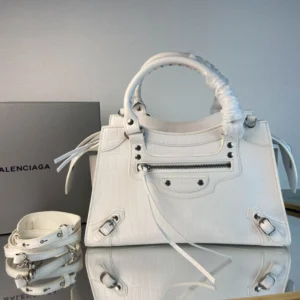 Balenciag* Neo Classic Casual Bag Size: 18cm