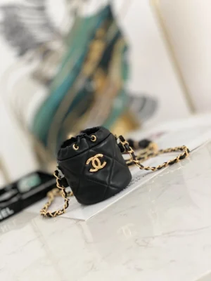 Chane Bucket Bag Size: 10 9 9cm Code: 82330