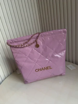 Chane Style: 2021 Bag Size: 43X8x45