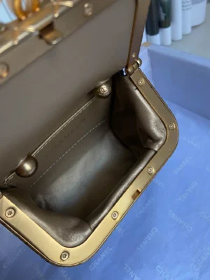 Calfskin Dimensions: 30.5x31.5x1.5 - 图片 5