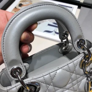 Classic size:17155cm in pearlescent grey - 图片 9