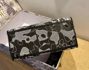 Lady D-Lite 5-panel embroidery Size: 24 x 20 x 11 cm - 图片 5