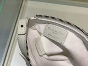 Caro Tulip Handbag Size: 25 x 16 x 2.5 cm - 图片 6