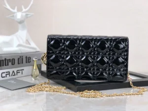 Diamond Classic Size: 22cm